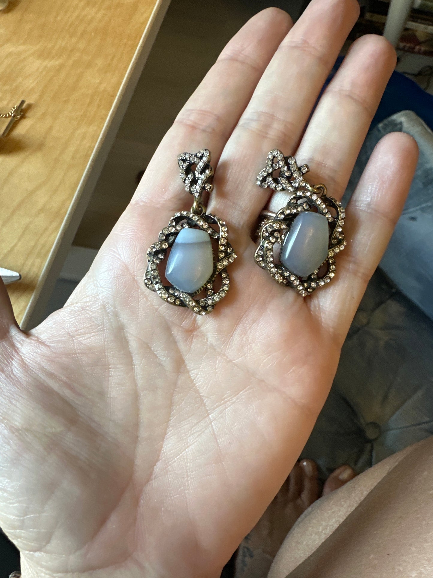 Daisy at Dusk Earrings