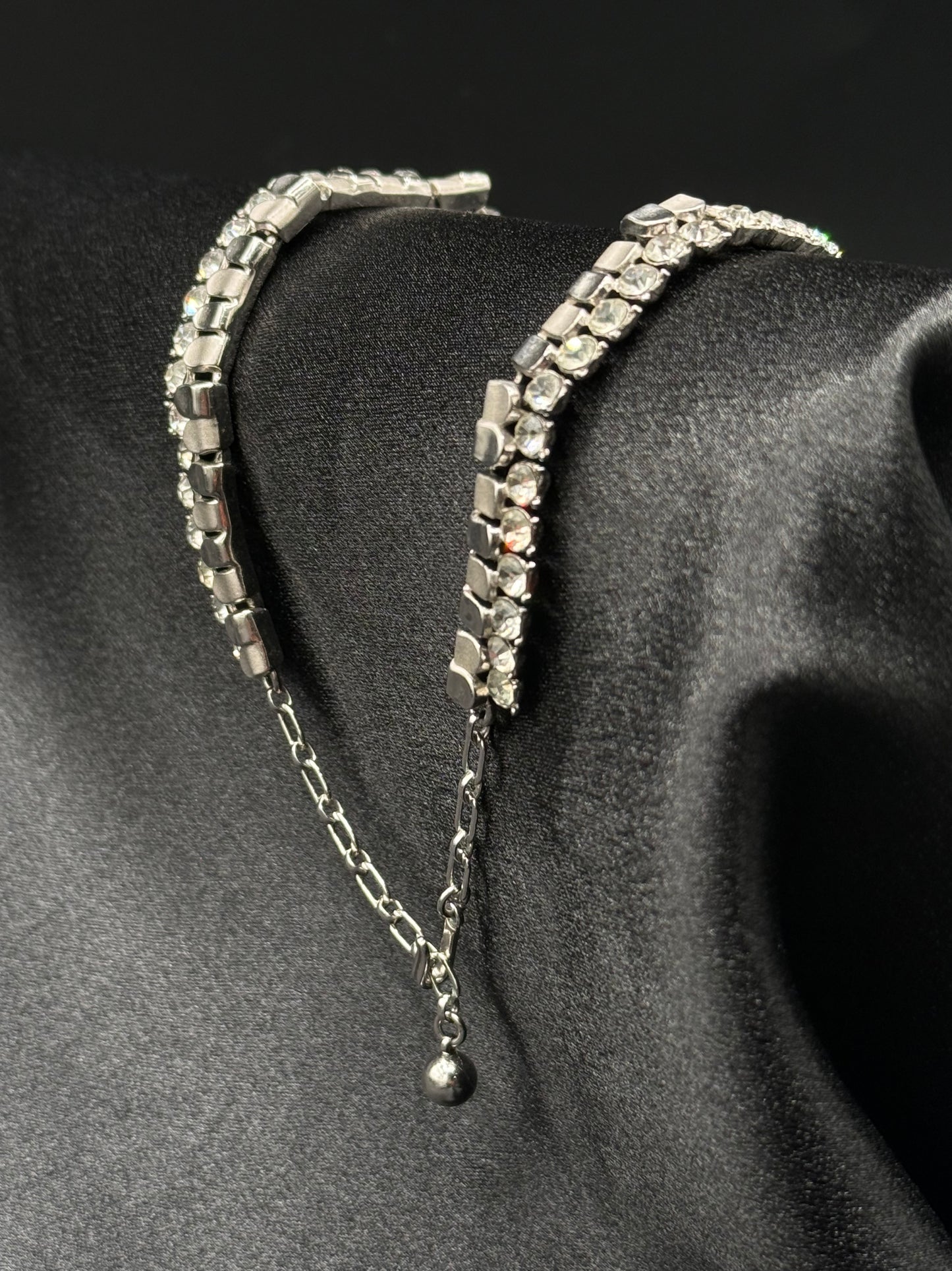 Silver Screen Siren Necklace - Vintage Trifari