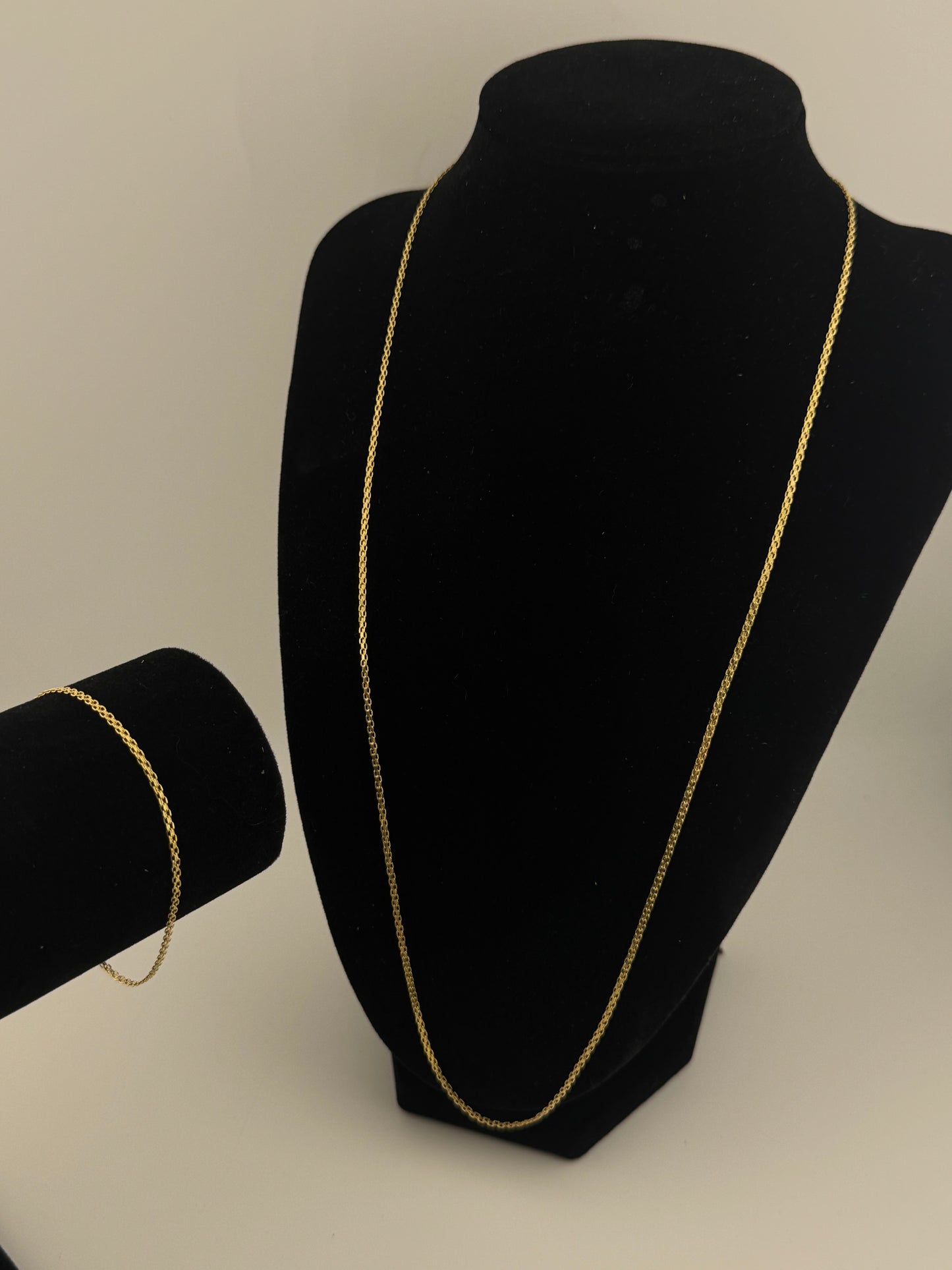 The Golden Ribbon Set