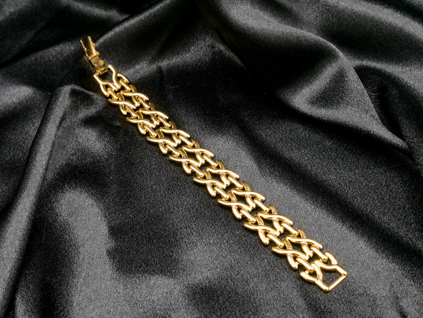 Chain Reaction Bracelet