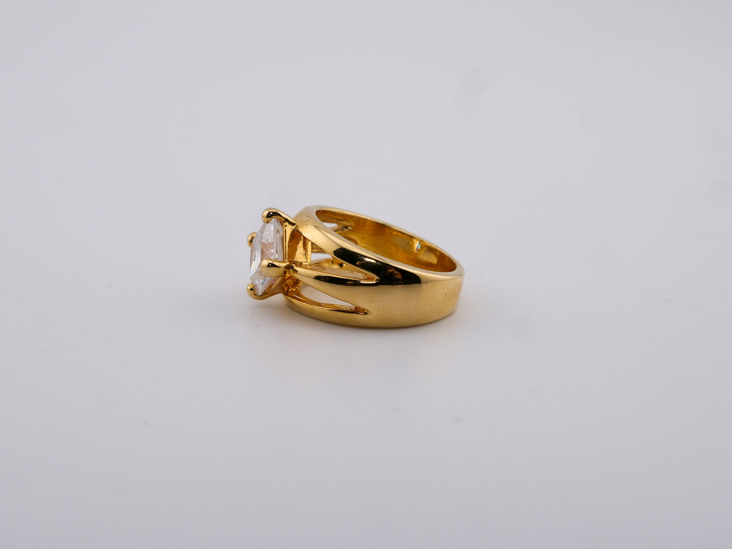 Golden Axis Ring