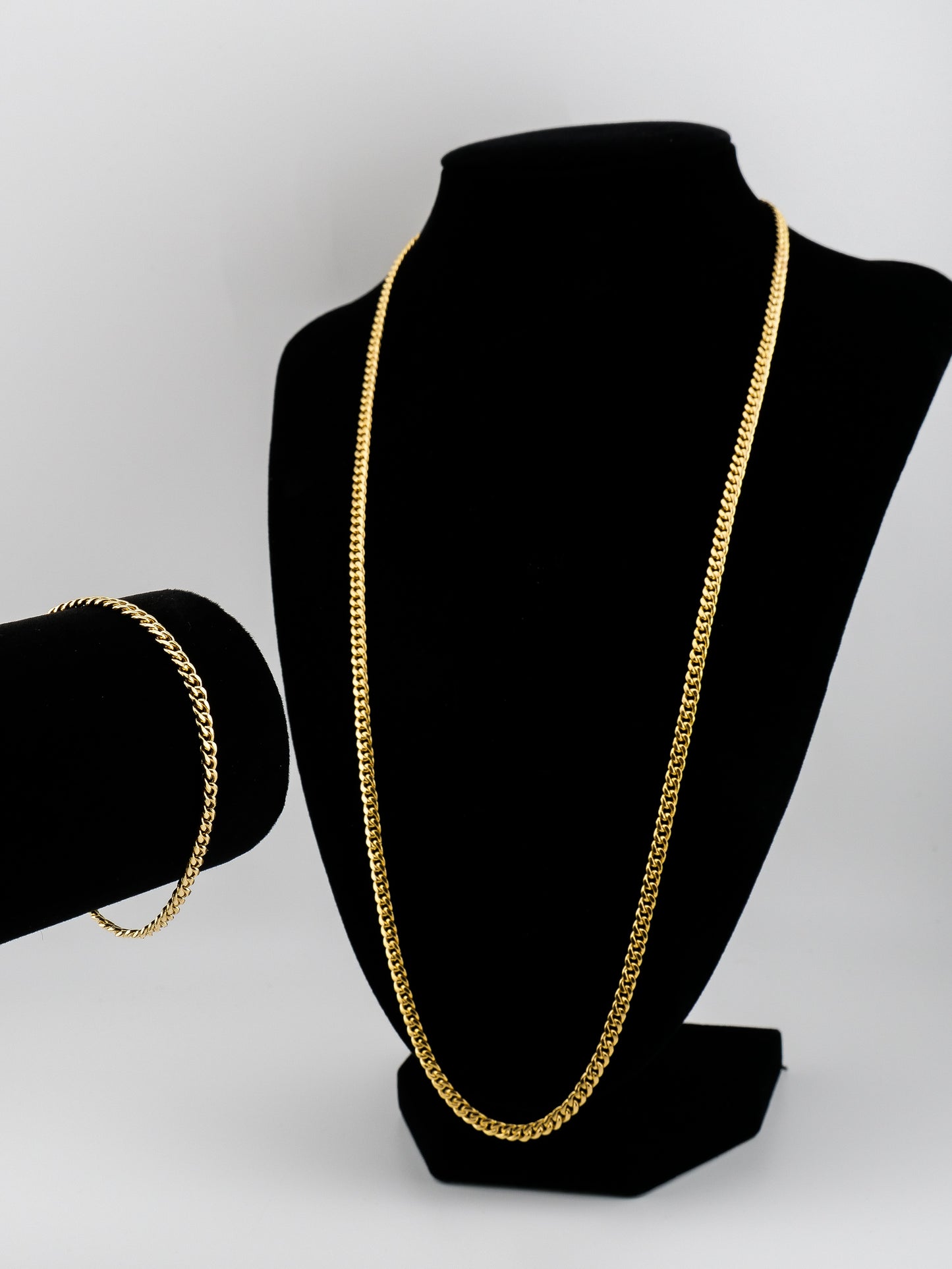 The Golden Ribbon Set
