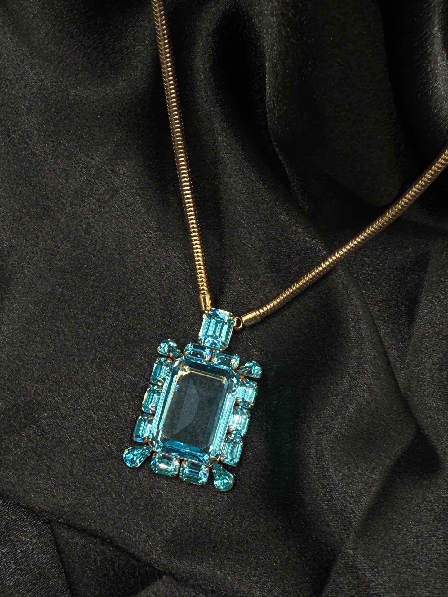Queen’s Clarity Necklace