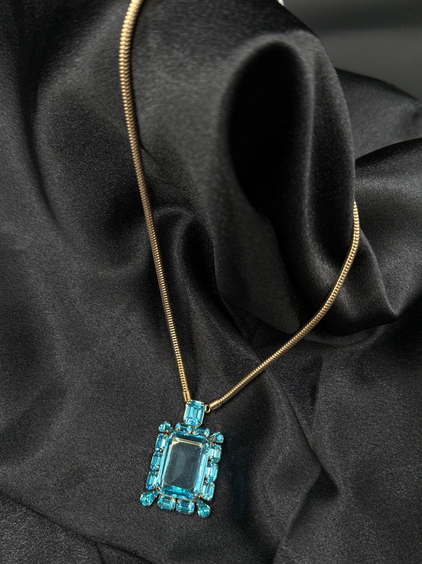 Queen’s Clarity Necklace
