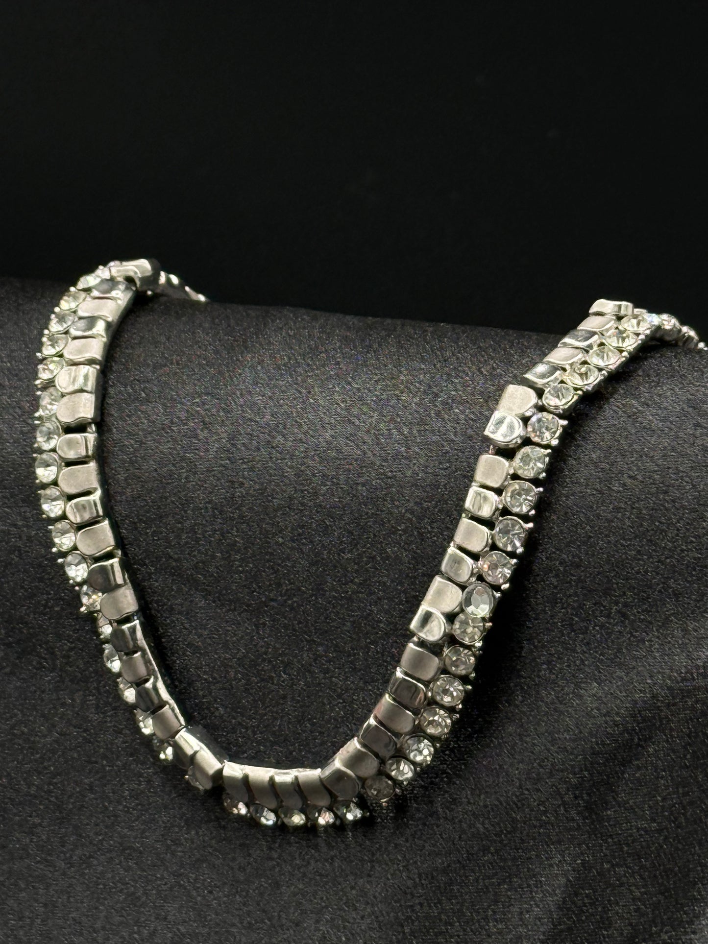 Silver Screen Siren Necklace - Vintage Trifari