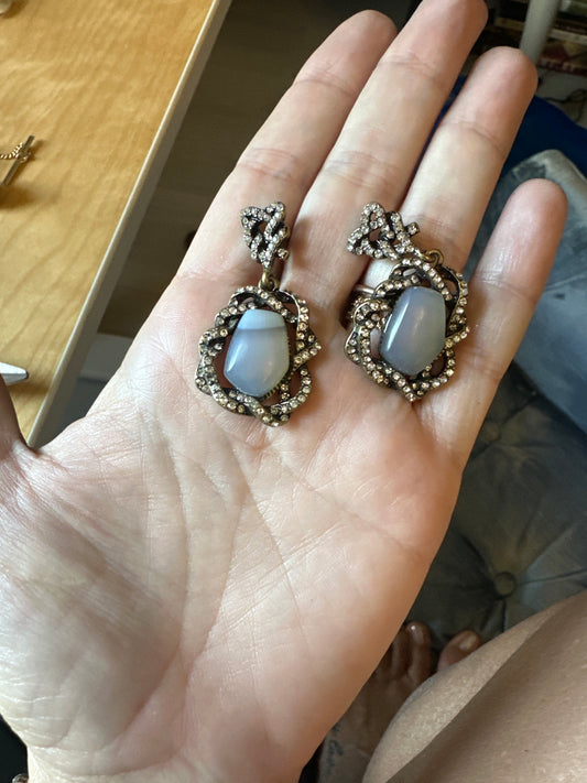 Daisy at Dusk Earrings