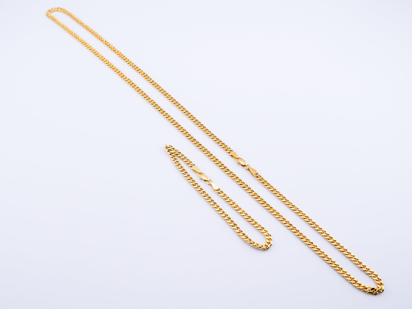 The Golden Ribbon Set