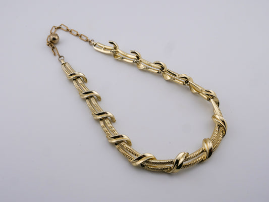 Golden Oath Lisner Knot Choker