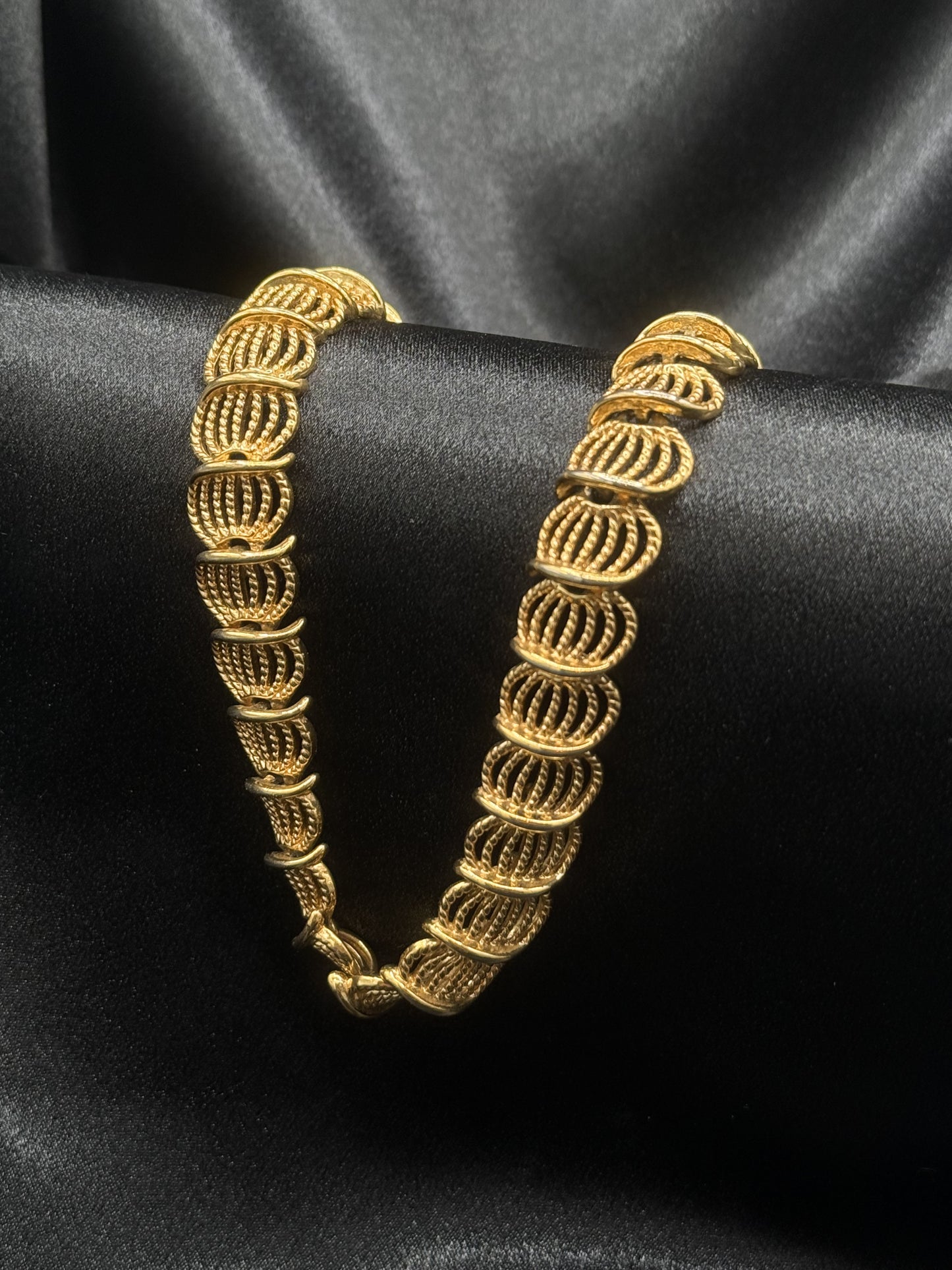 Velvet Armor Necklace and Bracelet Set - Vintage Napier