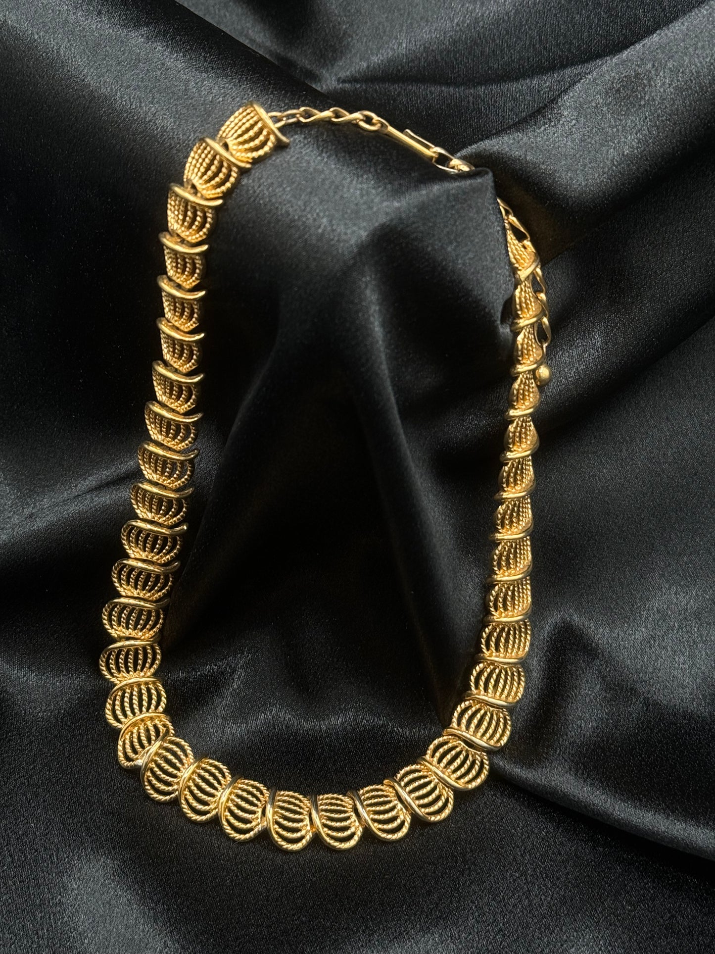 Velvet Armor Necklace and Bracelet Set - Vintage Napier