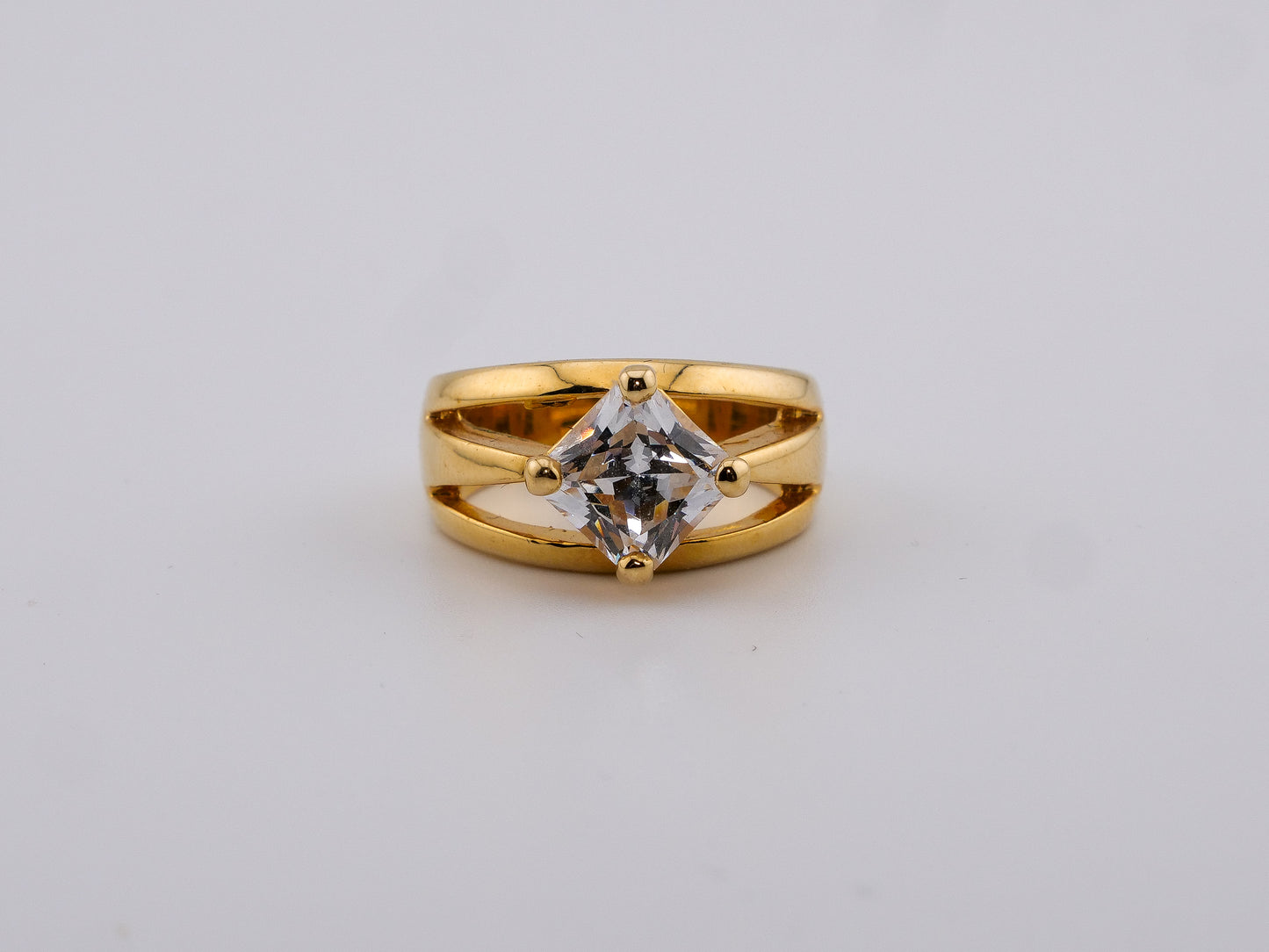 Golden Axis Ring