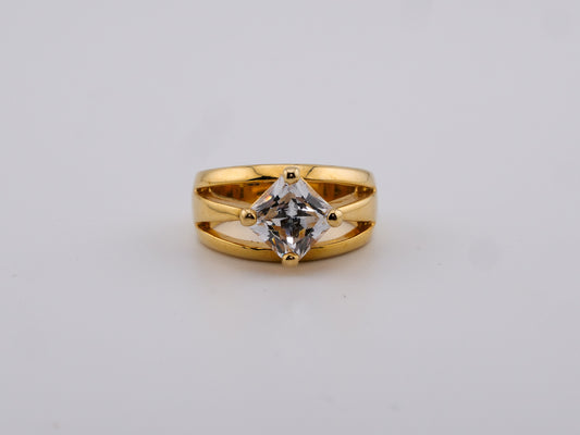 Golden Axis Ring