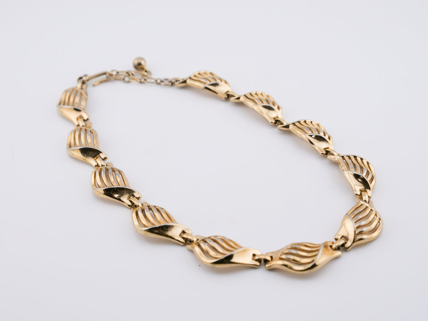 Crown Trifari “Sculpted Current” Choker