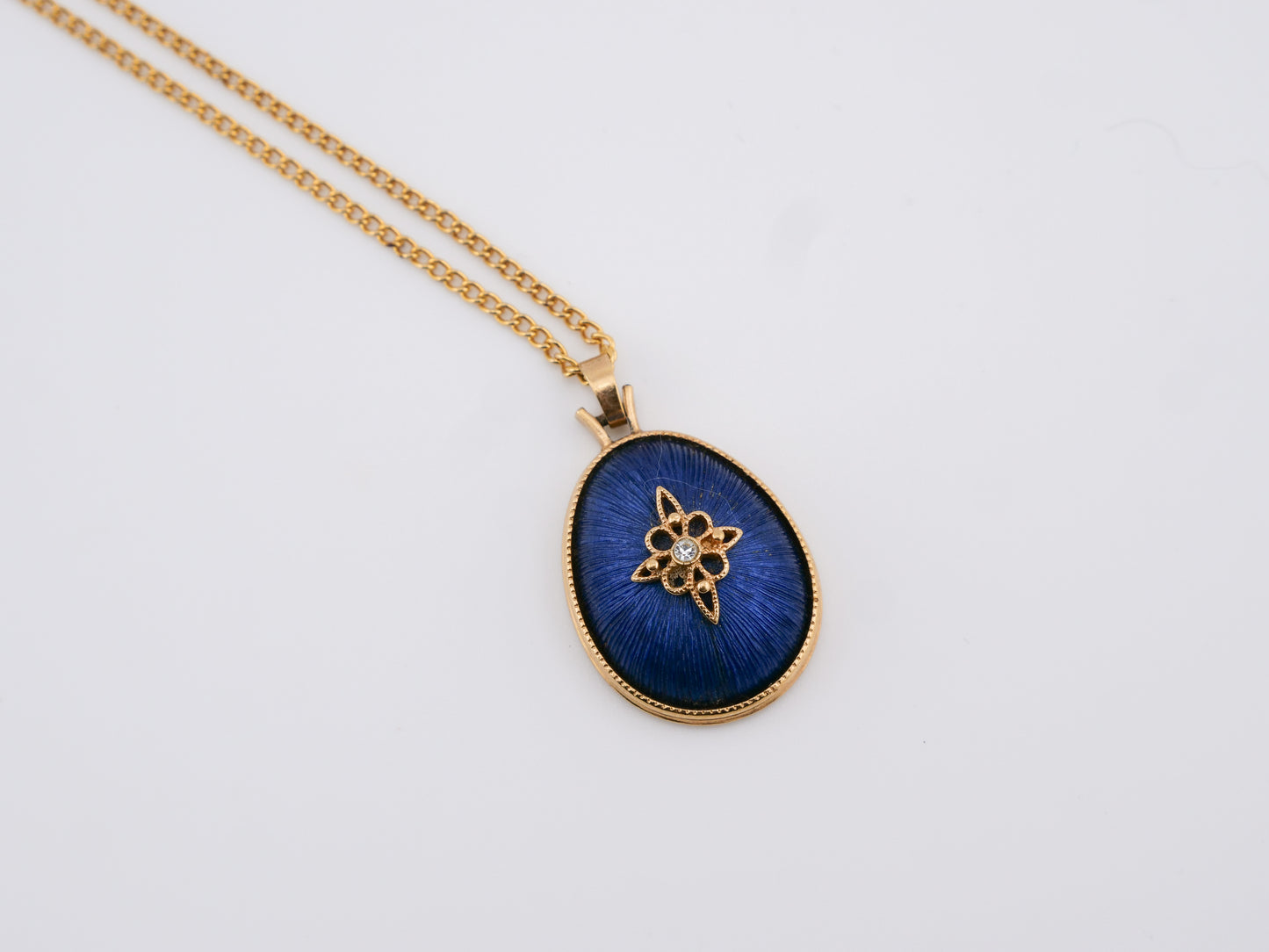 Avon “Midnight North” Star Pendant