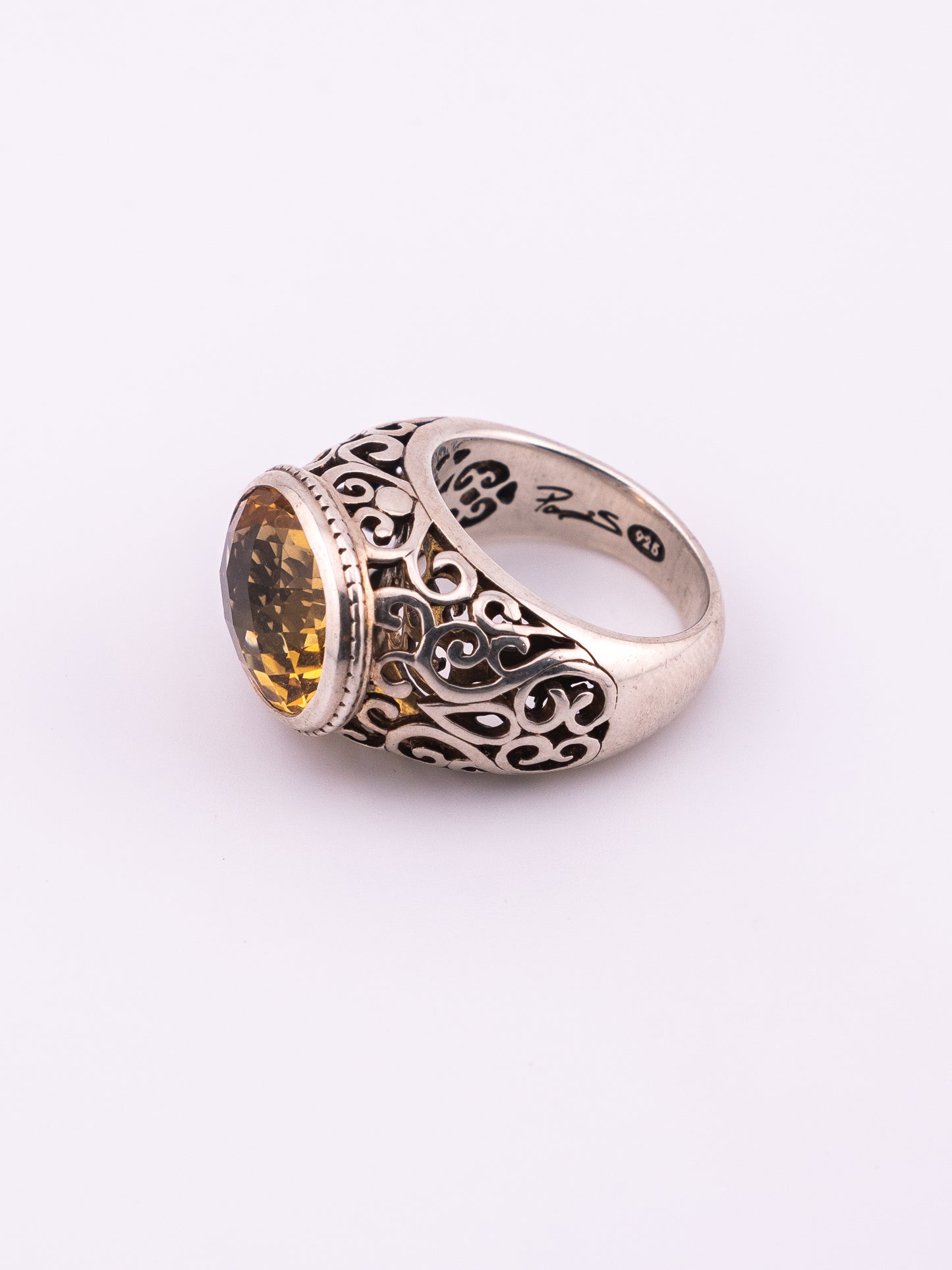 The Honey Oracle Ring